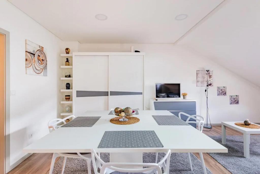 Imperial Apartment 1, 2 E 3 Braga Buitenkant foto
