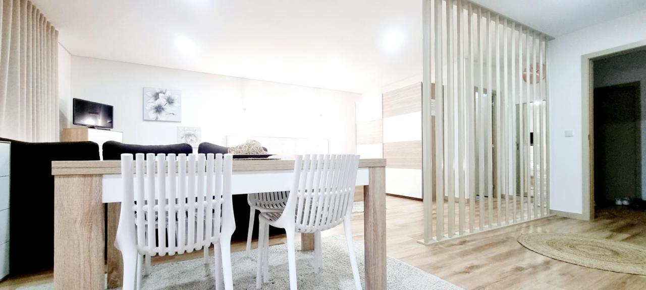 Imperial Apartment 1, 2 E 3 Braga Buitenkant foto