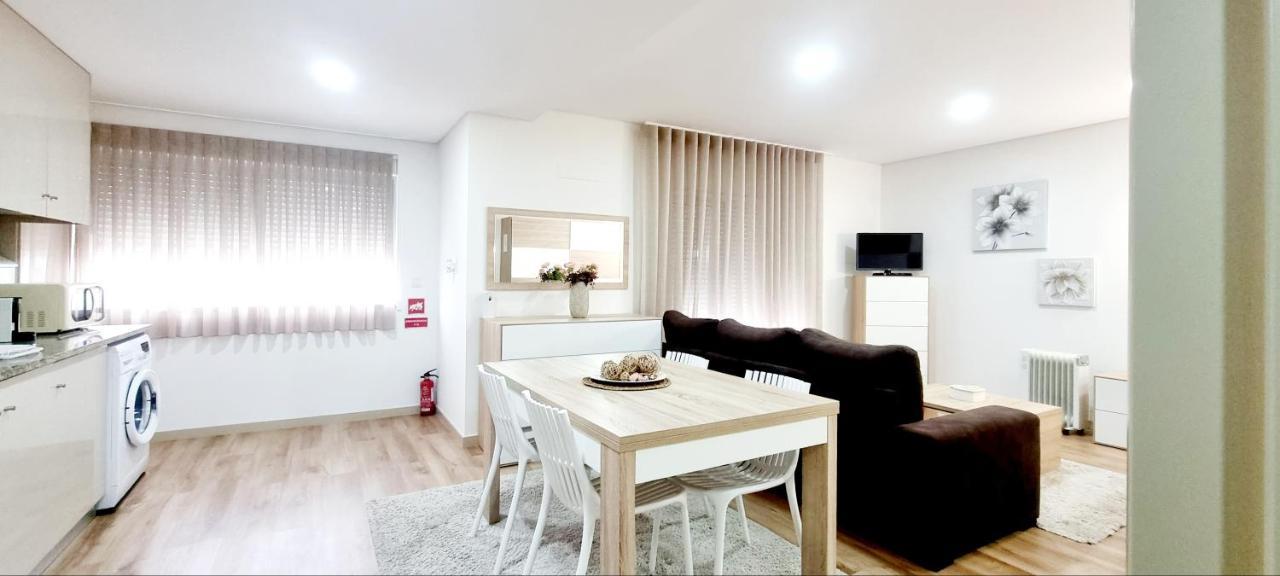 Imperial Apartment 1, 2 E 3 Braga Buitenkant foto