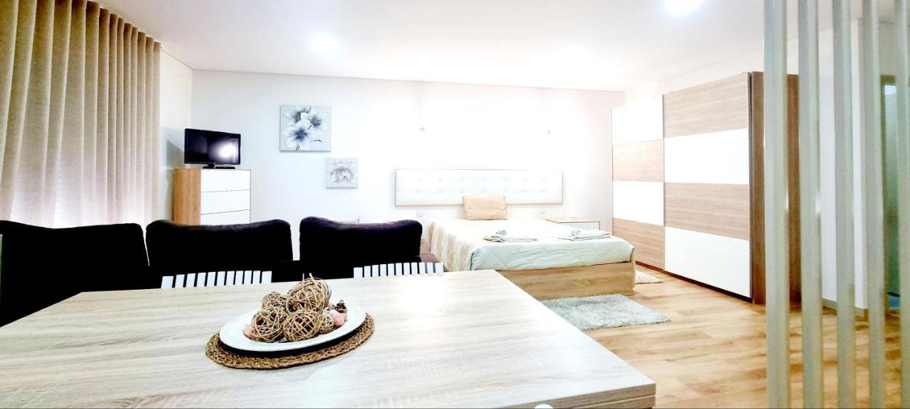 Imperial Apartment 1, 2 E 3 Braga Buitenkant foto