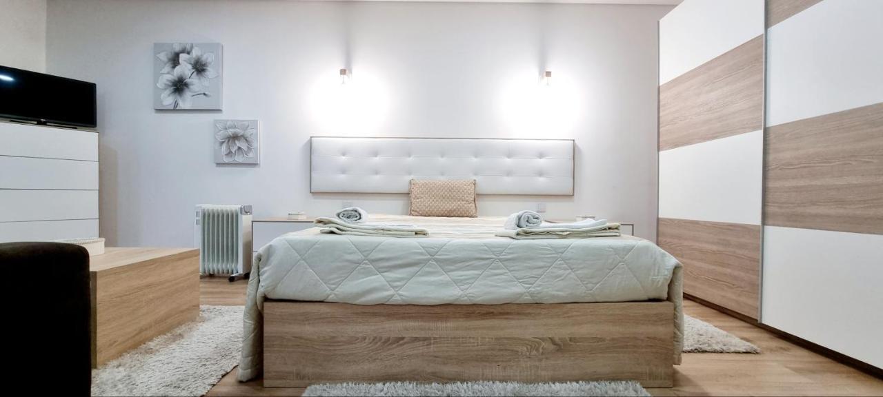 Imperial Apartment 1, 2 E 3 Braga Buitenkant foto